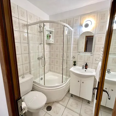Appartement Jad - Confortable 4 Bedroom - Racadau *